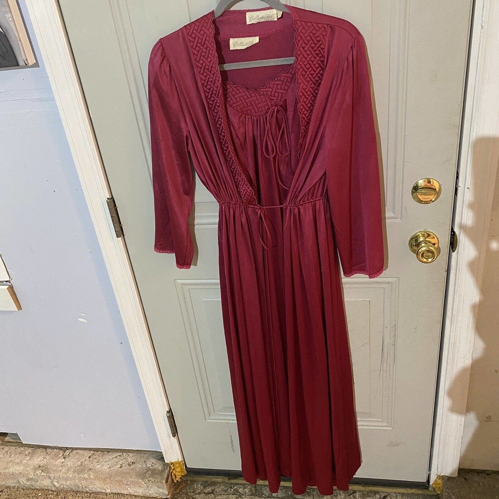 Vintage Collectables by JC Penny Rose Night Gown and Robe Elegant Romantic Small